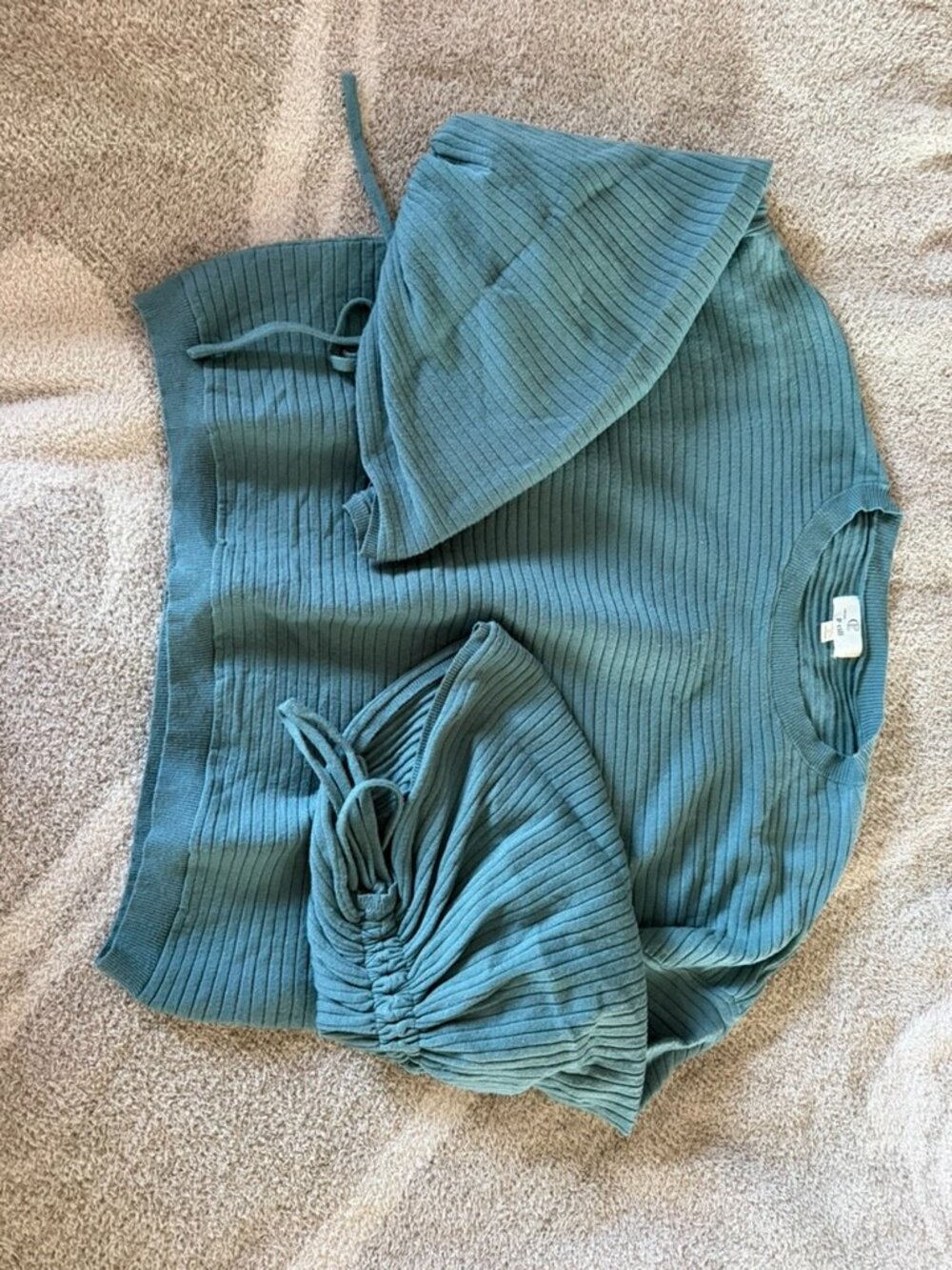 P Cill sweater cinched sleeves